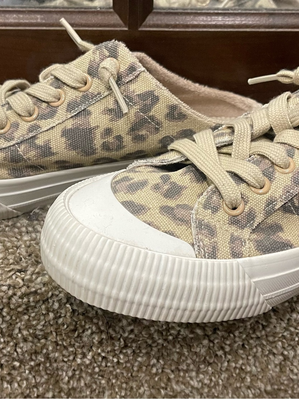 Rocket Dog Beige Leopard Print Slip-On Sneakers mules - Picture 3 of 3